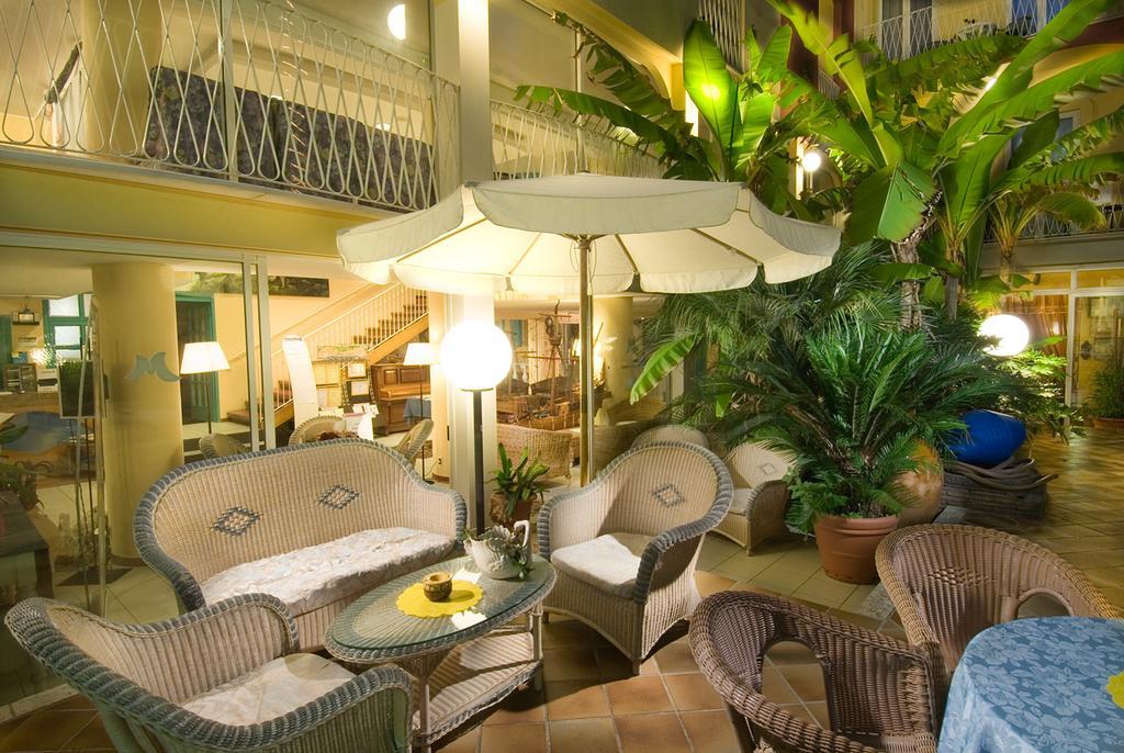 Hotel Resort Marinella กาบิชเชมาเร ภายนอก รูปภาพ