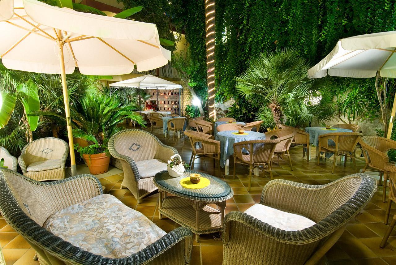 Hotel Resort Marinella กาบิชเชมาเร ภายนอก รูปภาพ