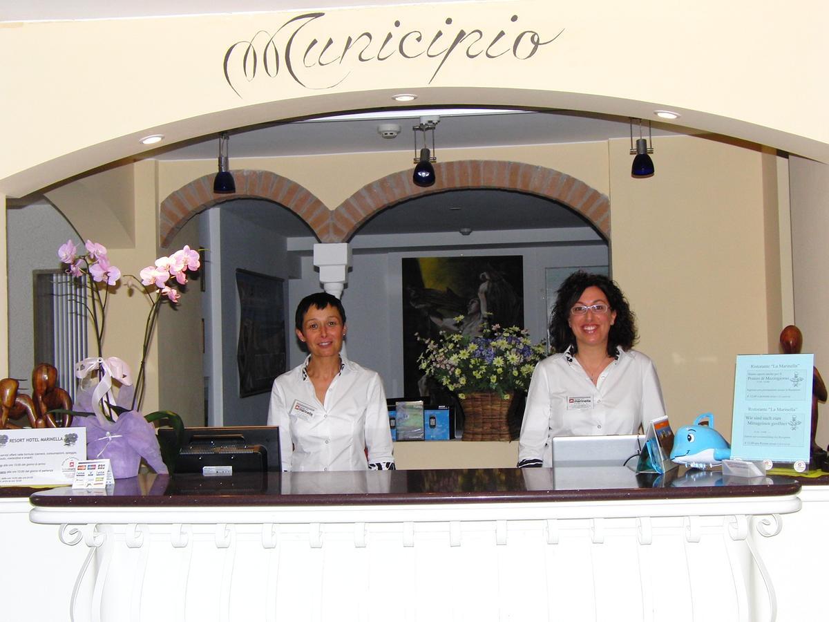 Hotel Resort Marinella กาบิชเชมาเร ภายนอก รูปภาพ
