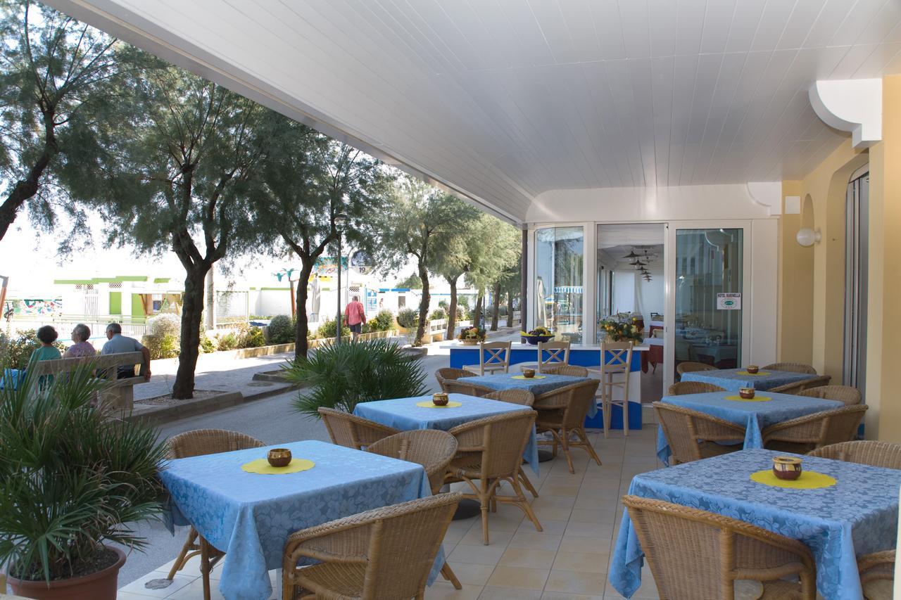 Hotel Resort Marinella กาบิชเชมาเร ภายนอก รูปภาพ