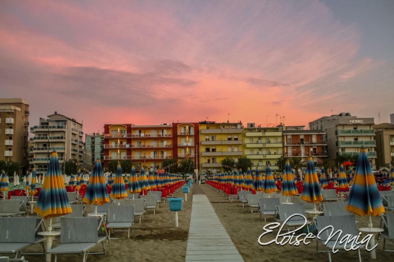 Hotel Resort Marinella กาบิชเชมาเร ภายนอก รูปภาพ