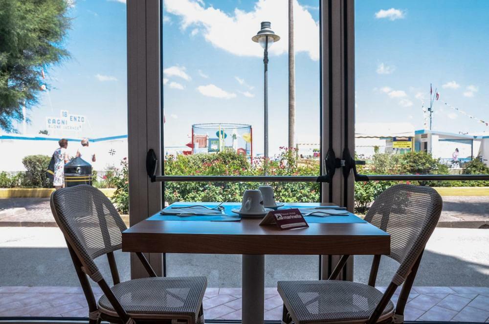 Hotel Resort Marinella กาบิชเชมาเร ภายนอก รูปภาพ
