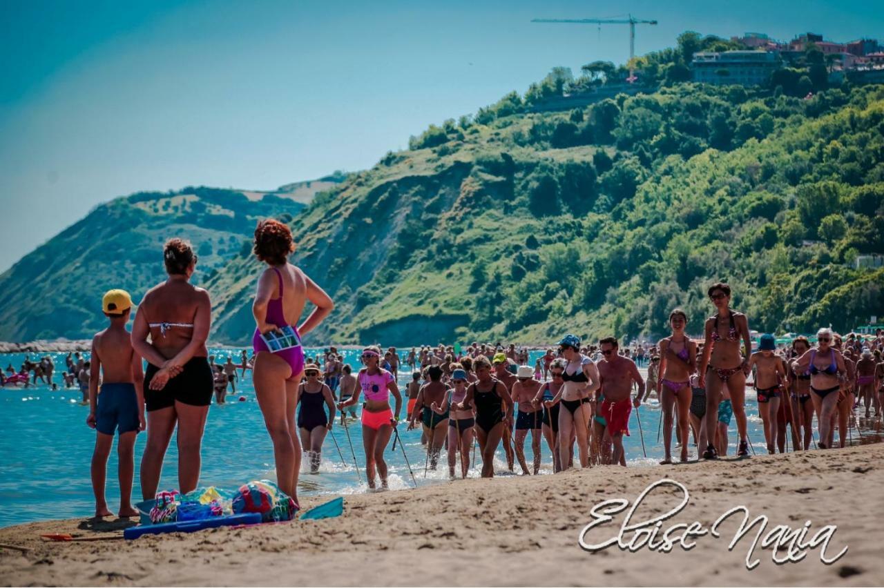 Hotel Resort Marinella กาบิชเชมาเร ภายนอก รูปภาพ