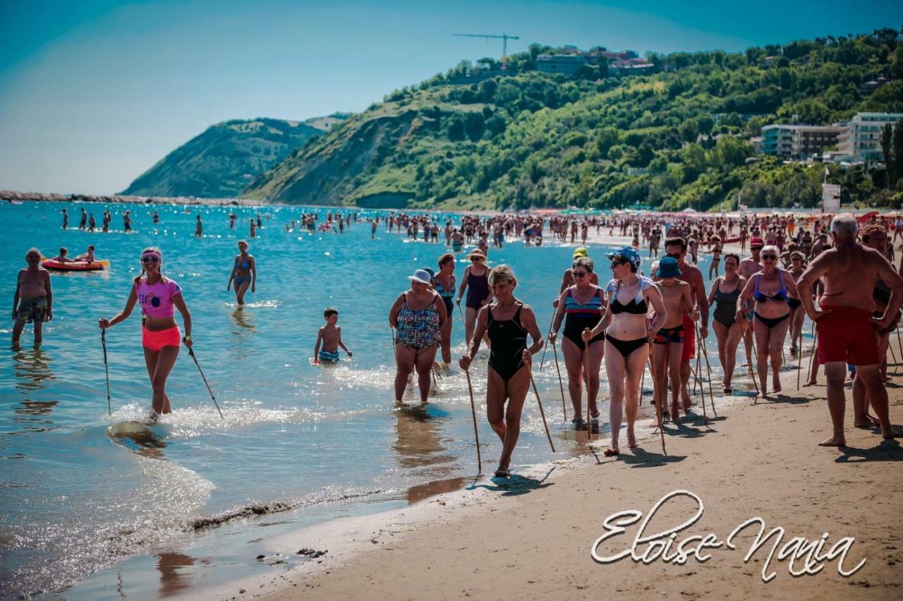 Hotel Resort Marinella กาบิชเชมาเร ภายนอก รูปภาพ